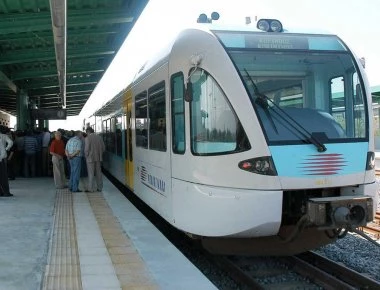 Καθυστερήσεις στον Προαστιακό λόγω...ζέστης